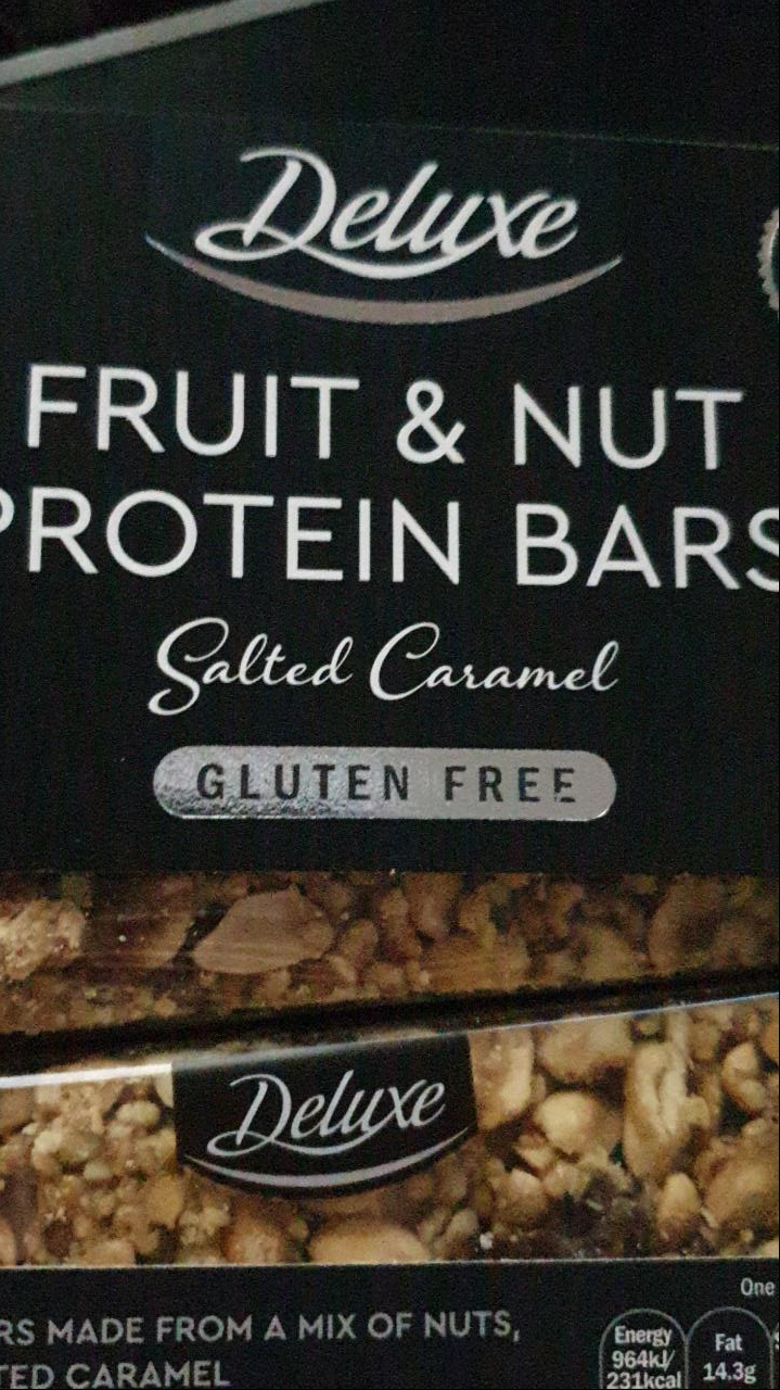 Fotografie - Fruit & Nut Protein Bars Salted Caramel Deluxe