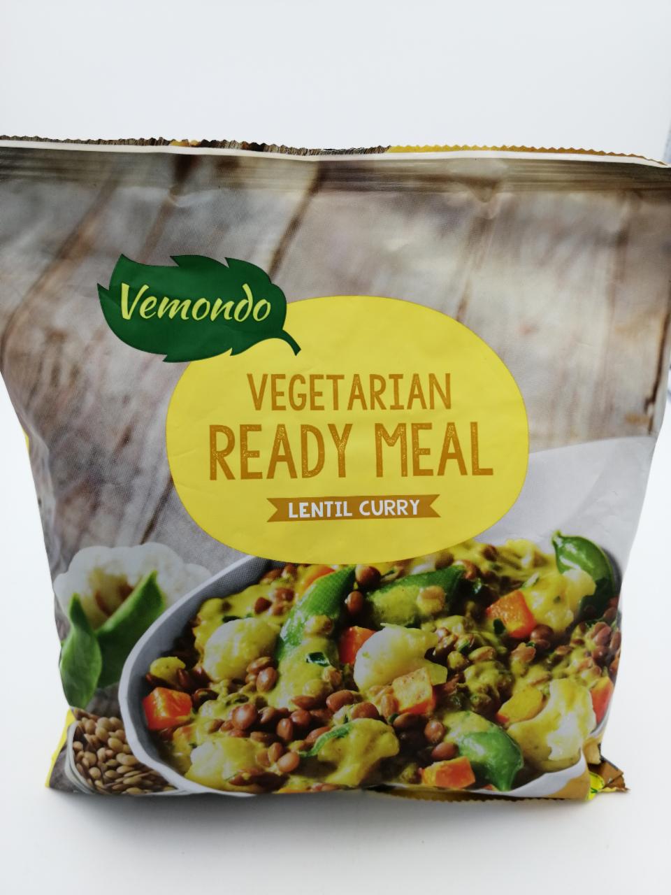 Fotografie - Vegetarian ready meal lentil curry