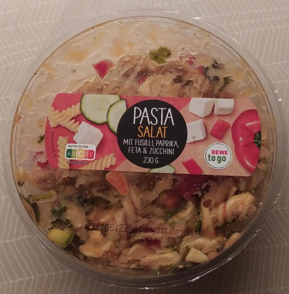 Fotografie - Pasta Salat mit Fusilli, Paprika, Feta & Zucchini Rewe to go