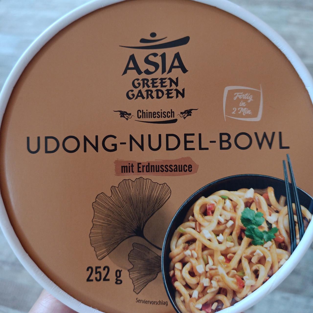 Fotografie - Udong-nudel-bowl mit Erdnusssauce Asia Green Garden