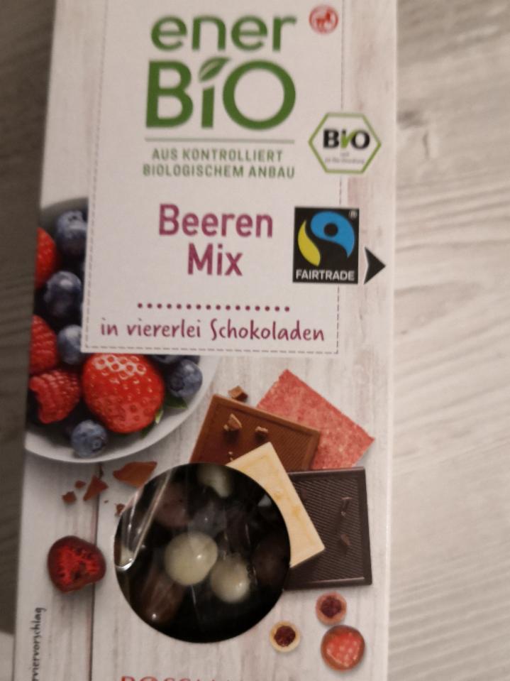 Fotografie - Beeren-Mix in viererlei Schokoladen EnerBio