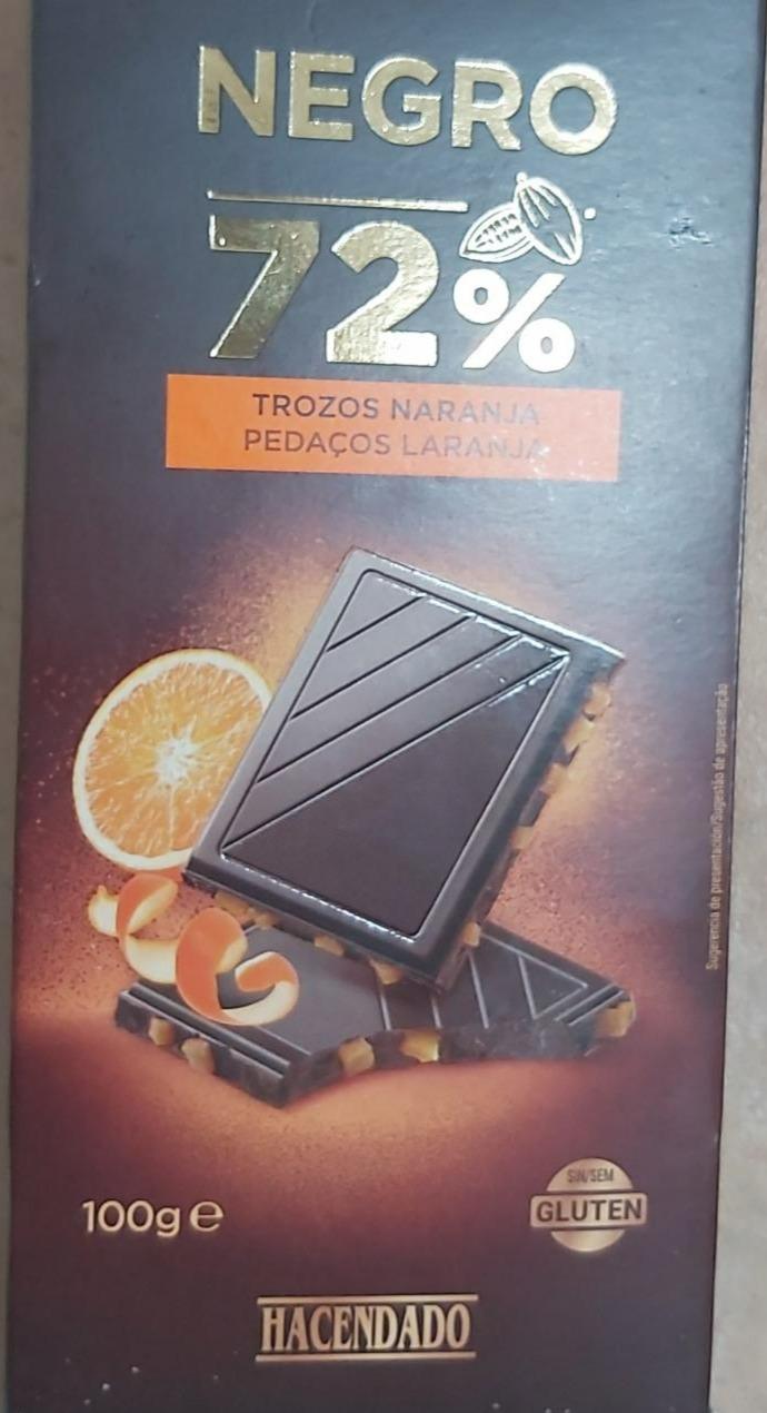 Fotografie - Negro 72% con trozos de naranja Hacendado