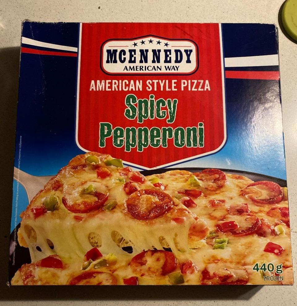Fotografie - American Style Pizza Spicy Pepperoni McEnnedy American Way