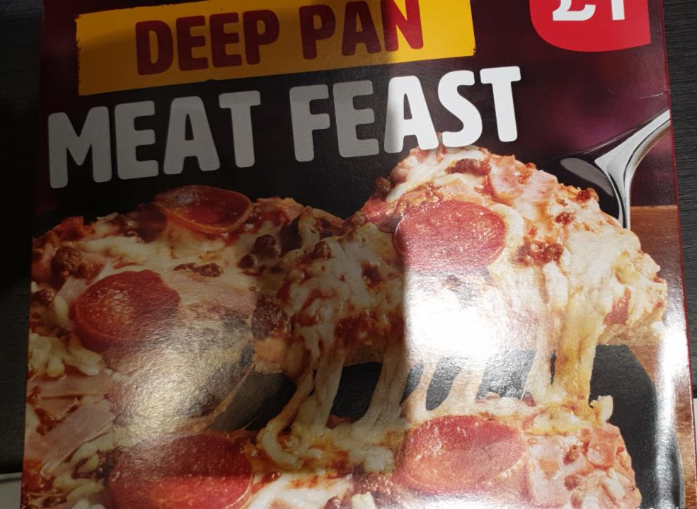 Fotografie - Meat Feast Deep Pan Pizza