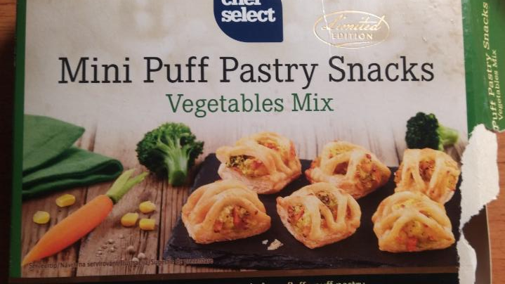 Fotografie - Mini Puff Pastry Snacks Vegetables Mix Chef Select