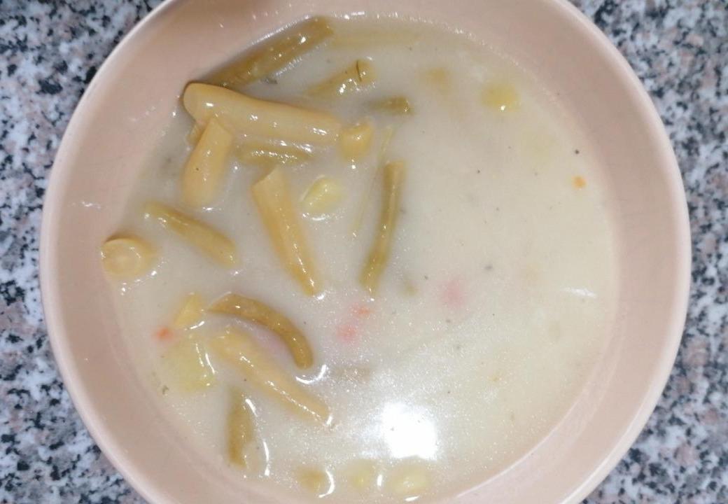 Fotografie - luštěninová polévka s bramborem a zeleninou
