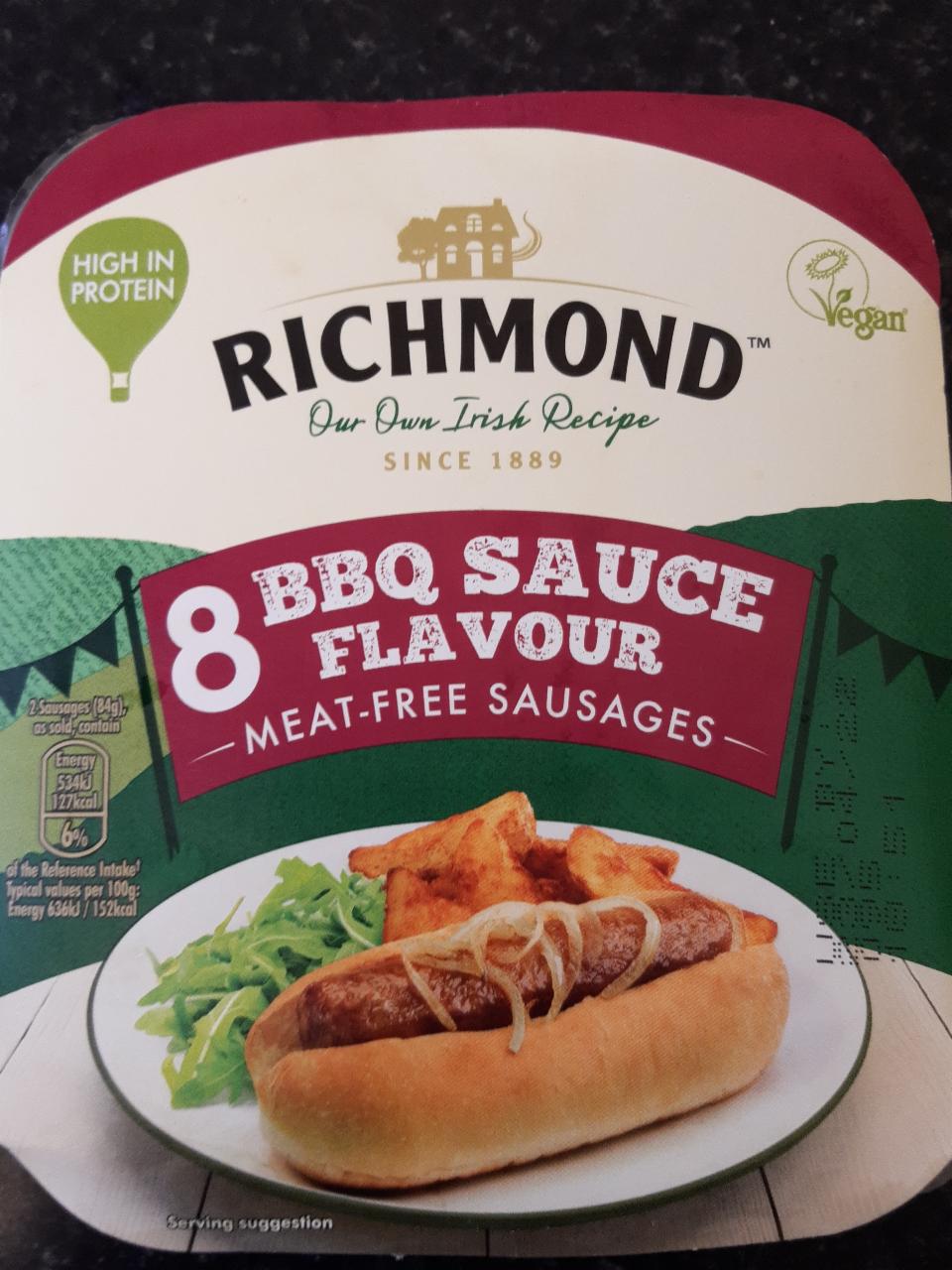 Fotografie - 8 Meat Free Vegan BBQ Sauce Flavour Sausages Richmond