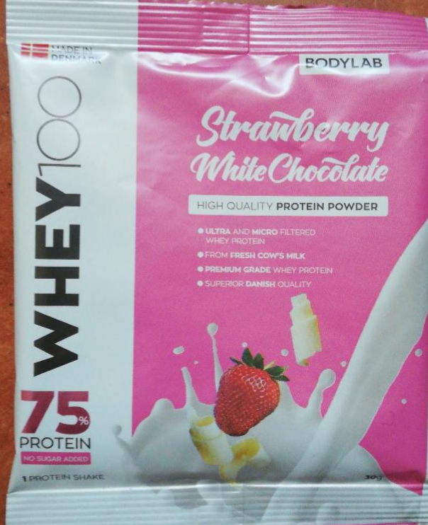 Fotografie - Whey 100 Strawberry white chocolate Bodylab