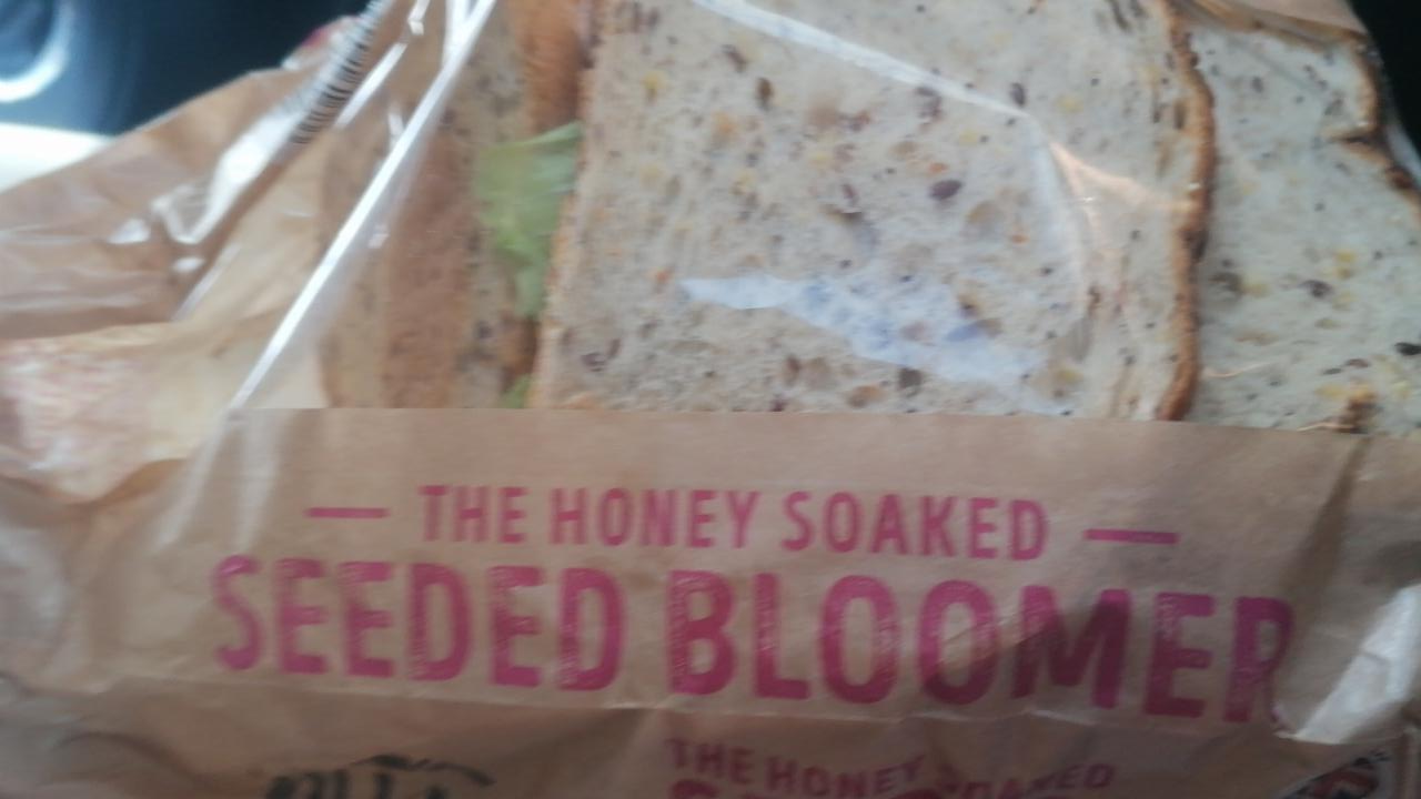 Fotografie - The Honey Soaked Seeded Bloomer Village Bakery