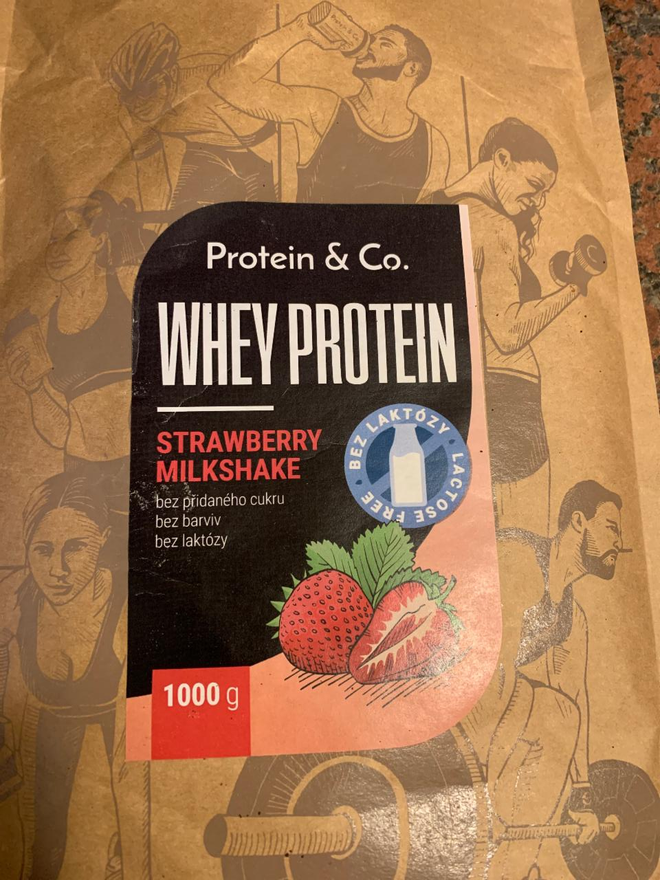 Fotografie - Whey Protein Strawberry milkshake bez laktózy Protein & Co.