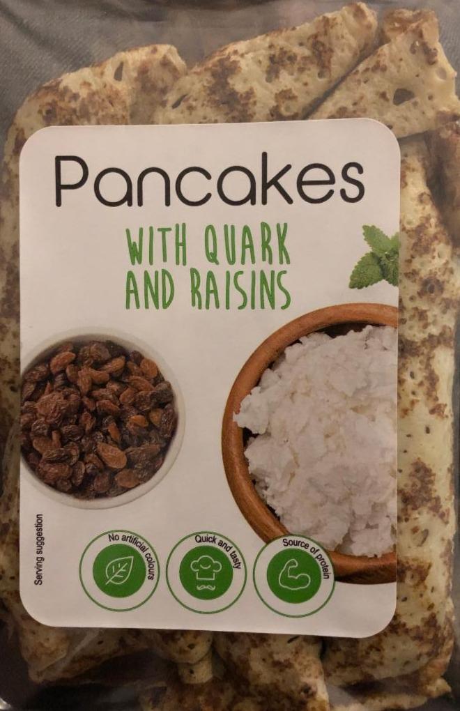 Fotografie - Pancakes with quark and raisins Virtu