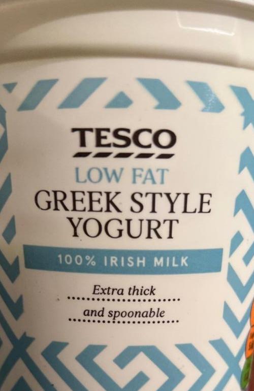 Fotografie - Low Fat greek style yogurt Tesco