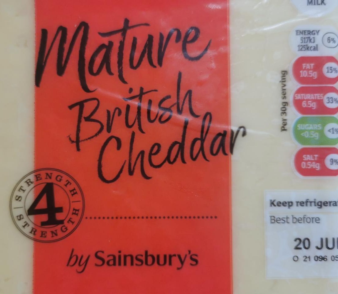 Fotografie - Mature British Cheddar by Sainsbury's 