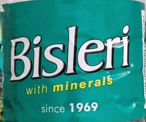 Fotografie - Bisleri with minerals