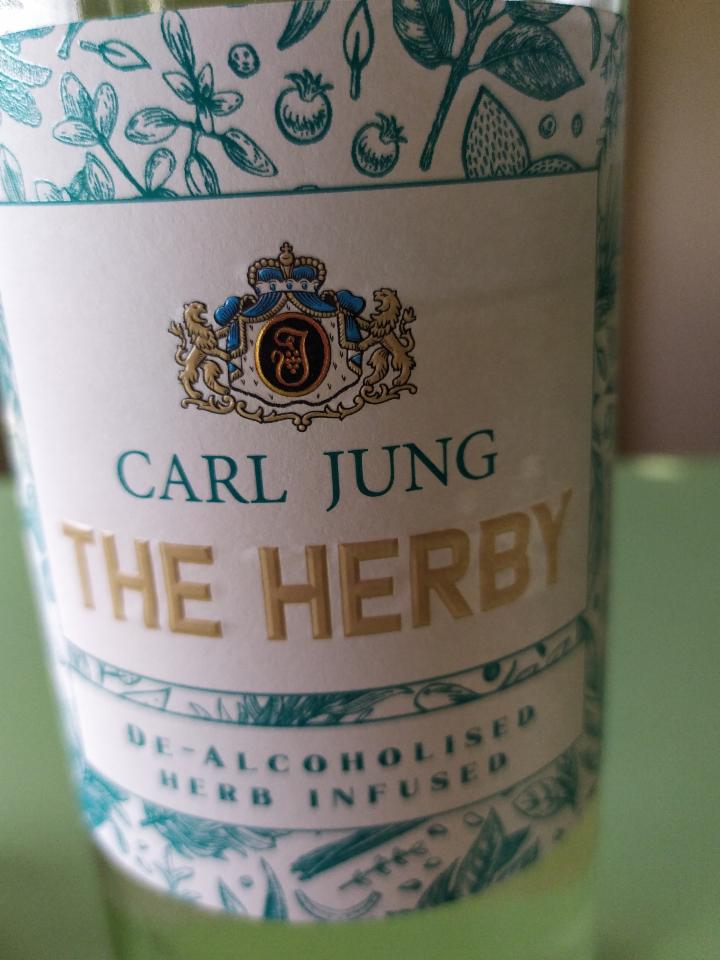 Fotografie - Carl Jung Herby nealkoholické víno