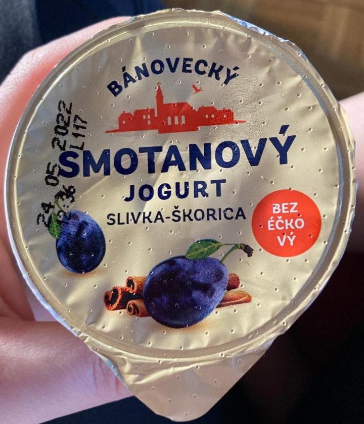 Fotografie - Banovecky smetanovy jogurt Svestka-Skorice