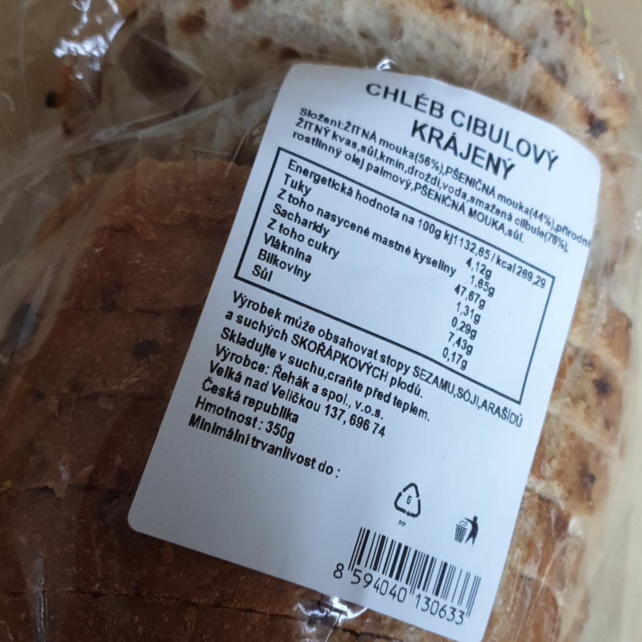 Fotografie - Chléb cibulový krájený Řehák a spol.