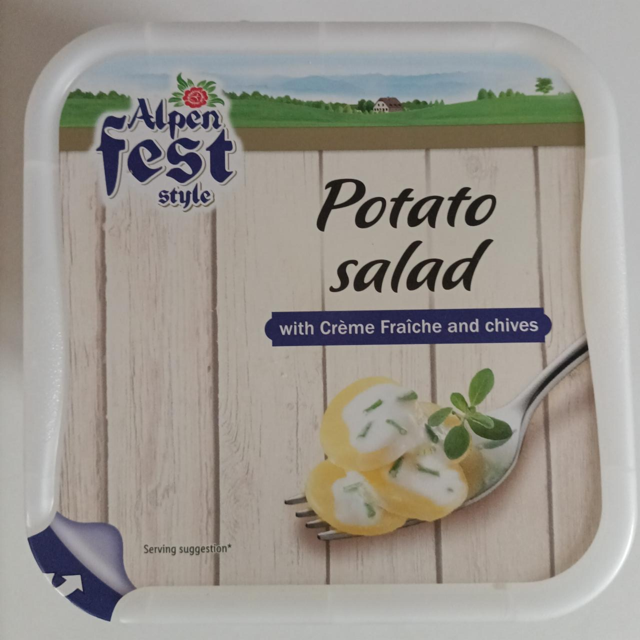 Fotografie - Potato Salad with Crème Fraîche and chives Alpen fest style