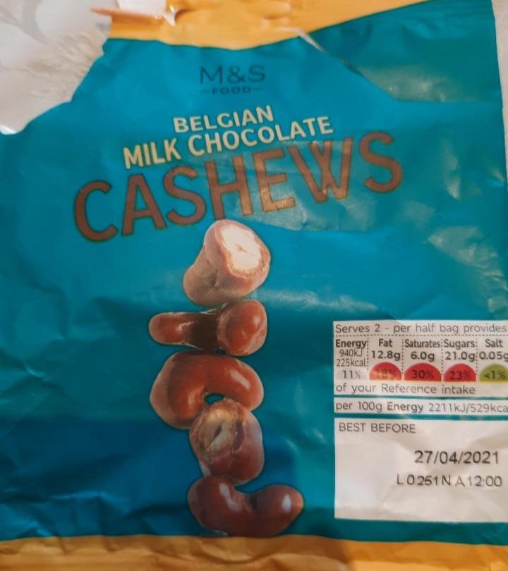 Fotografie - Belgian milk chocolate cashews Marks & Spencer