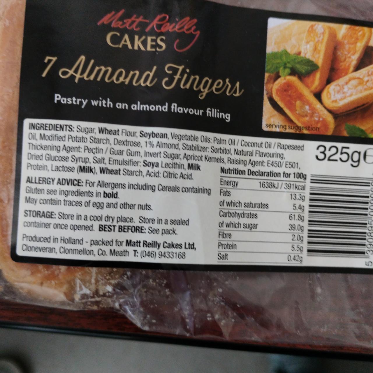 Fotografie - 7 Almond Finger Matt Reilly Cakes
