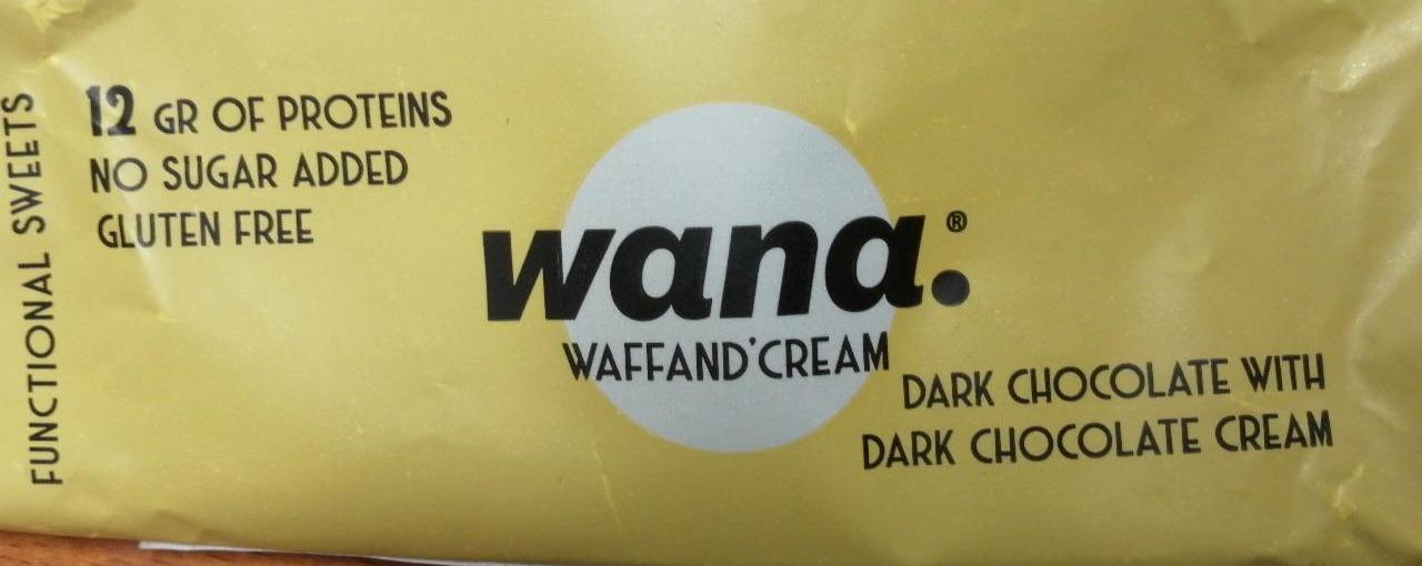 Fotografie - Waffle and Cream Bar Dark Chocolate with Dark Chcocolate Cream Wana