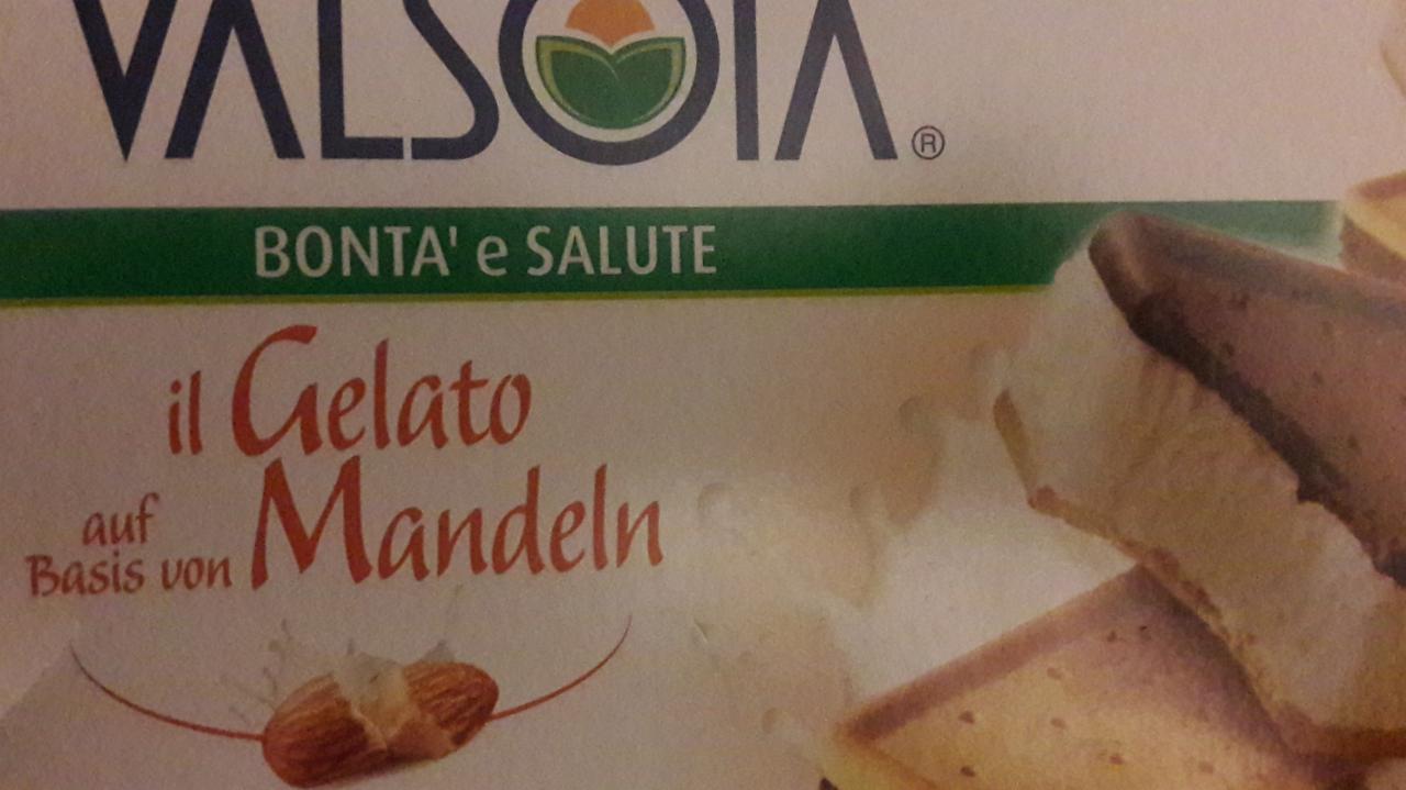 Fotografie - mandlové zmrzlinové sendviče - Valsoia