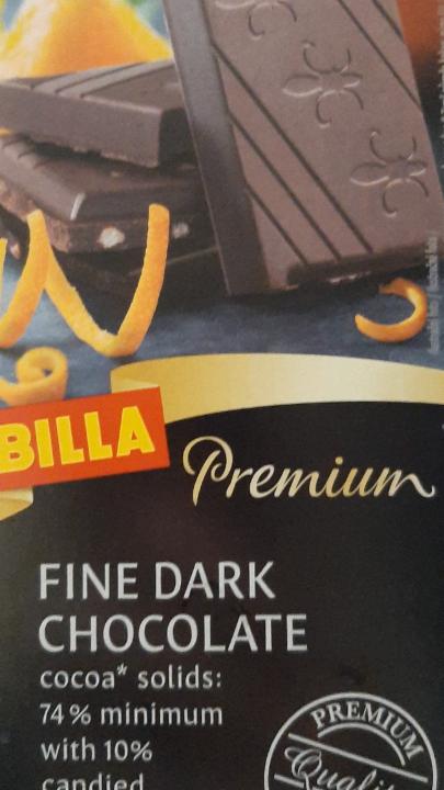 Fotografie - Fine Dark Chocolate 74% with candied orange peel 10% - Billa Premium