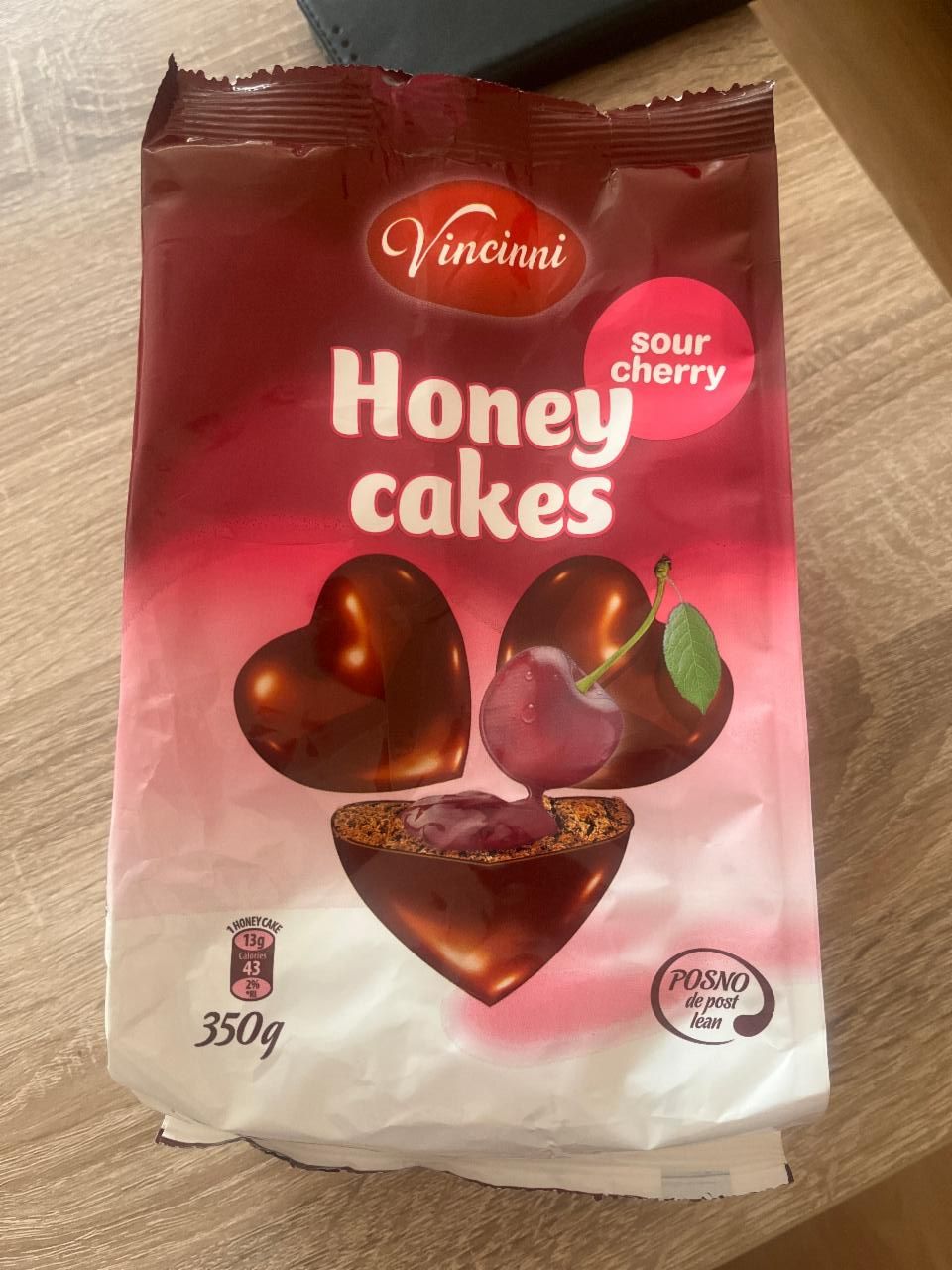 Fotografie - Honey cakes sour cherry Vincinni