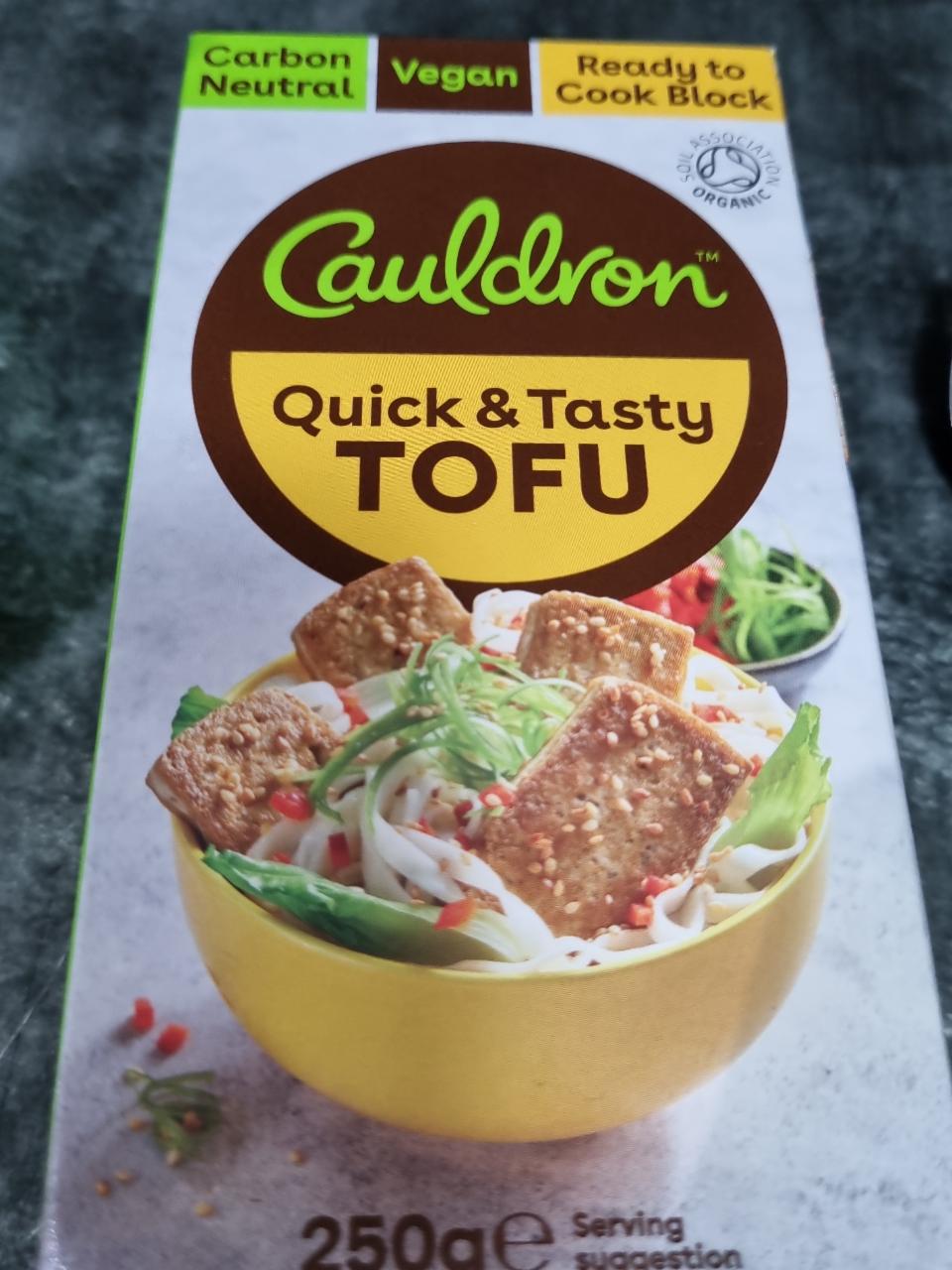 Fotografie - Vegan Quick & Tasty Tofu Block Cauldron
