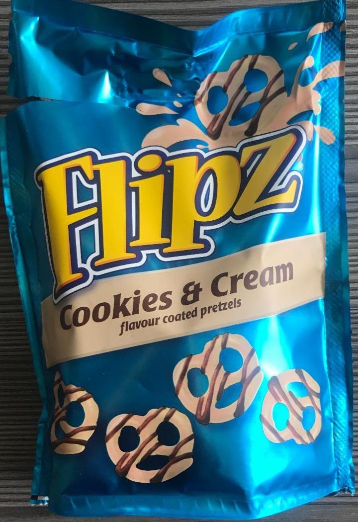 Fotografie - Cookies & Cream flavour coated pretzels Flipz