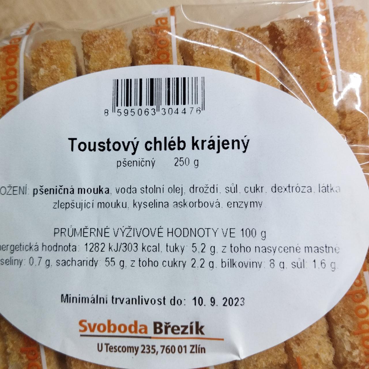 Fotografie - Toustový chléb krájený Svoboda Březík