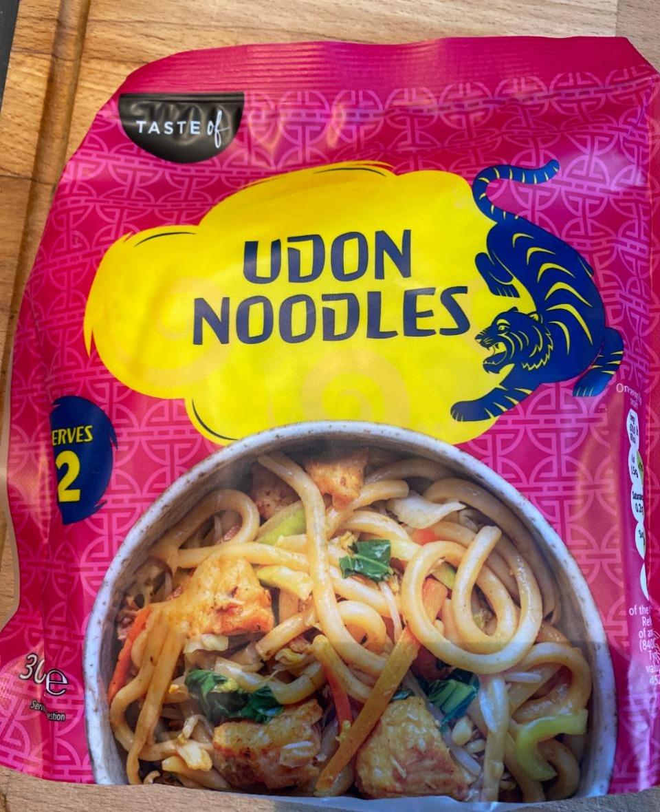 Fotografie - Udon Noodles Taste of