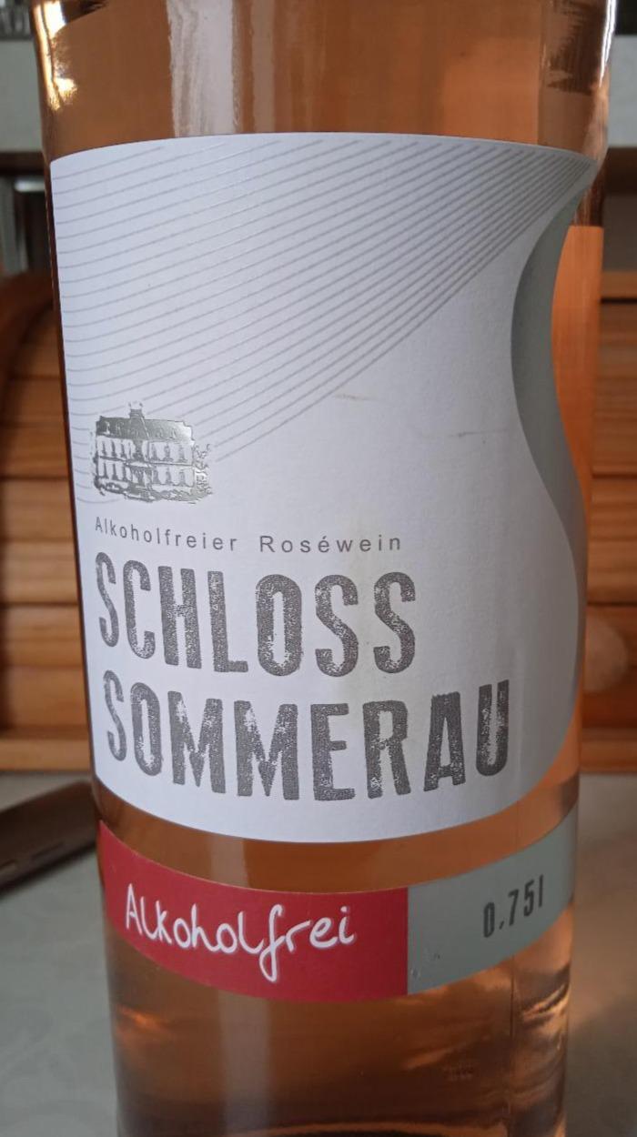 Fotografie - Schloss Sommerau alkoholfreier Rosé