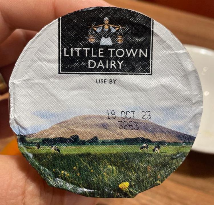 Fotografie - Low Fat Natural Yogurt Little Town Dairy