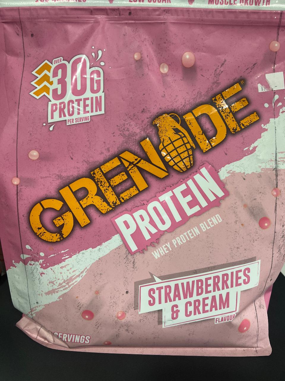 Fotografie - Protein Strawberries & Cream Grenade