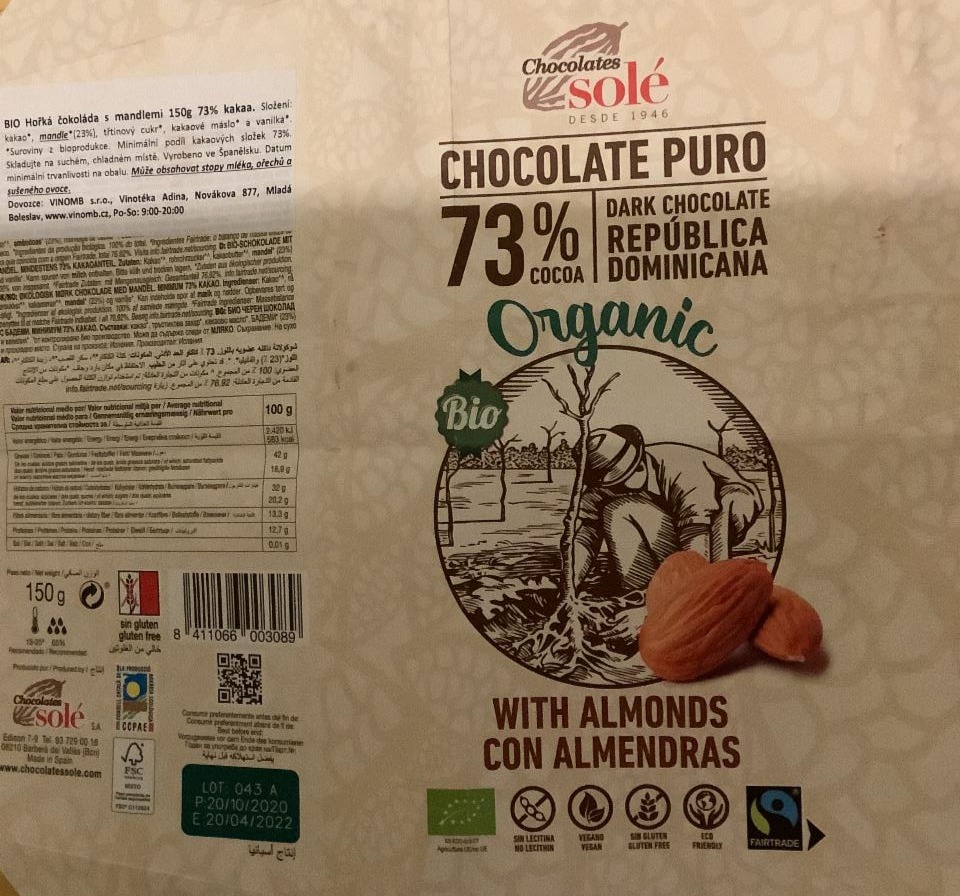 Fotografie - Chocolate puro 73% cocoa with almonds