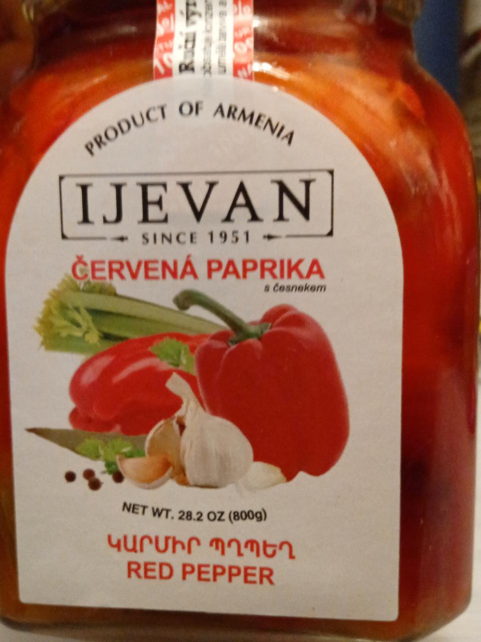 Fotografie - červená paprika s česnekem Ijevan