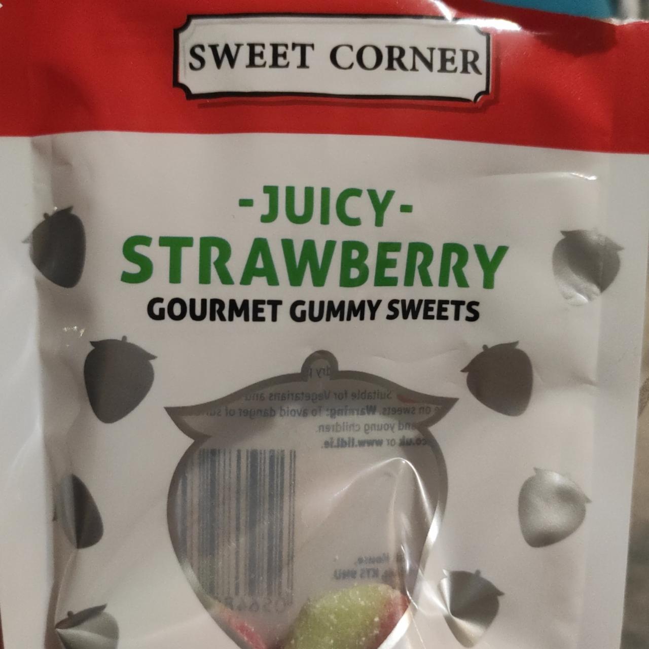 Fotografie - Juicy Strawberry Gourmet Gummy Sweets Sweet Corner