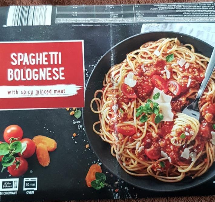 Fotografie - Spaghetti Bolognese with spicy minced meat