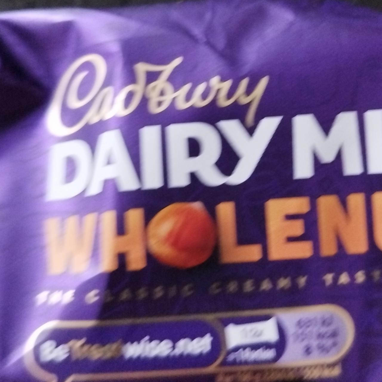 Fotografie - Dairy milk wholenut Cadbury