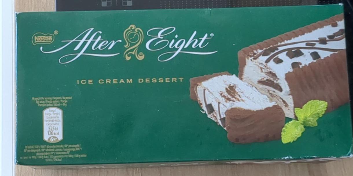 Fotografie - Ice cream dessert After Eight