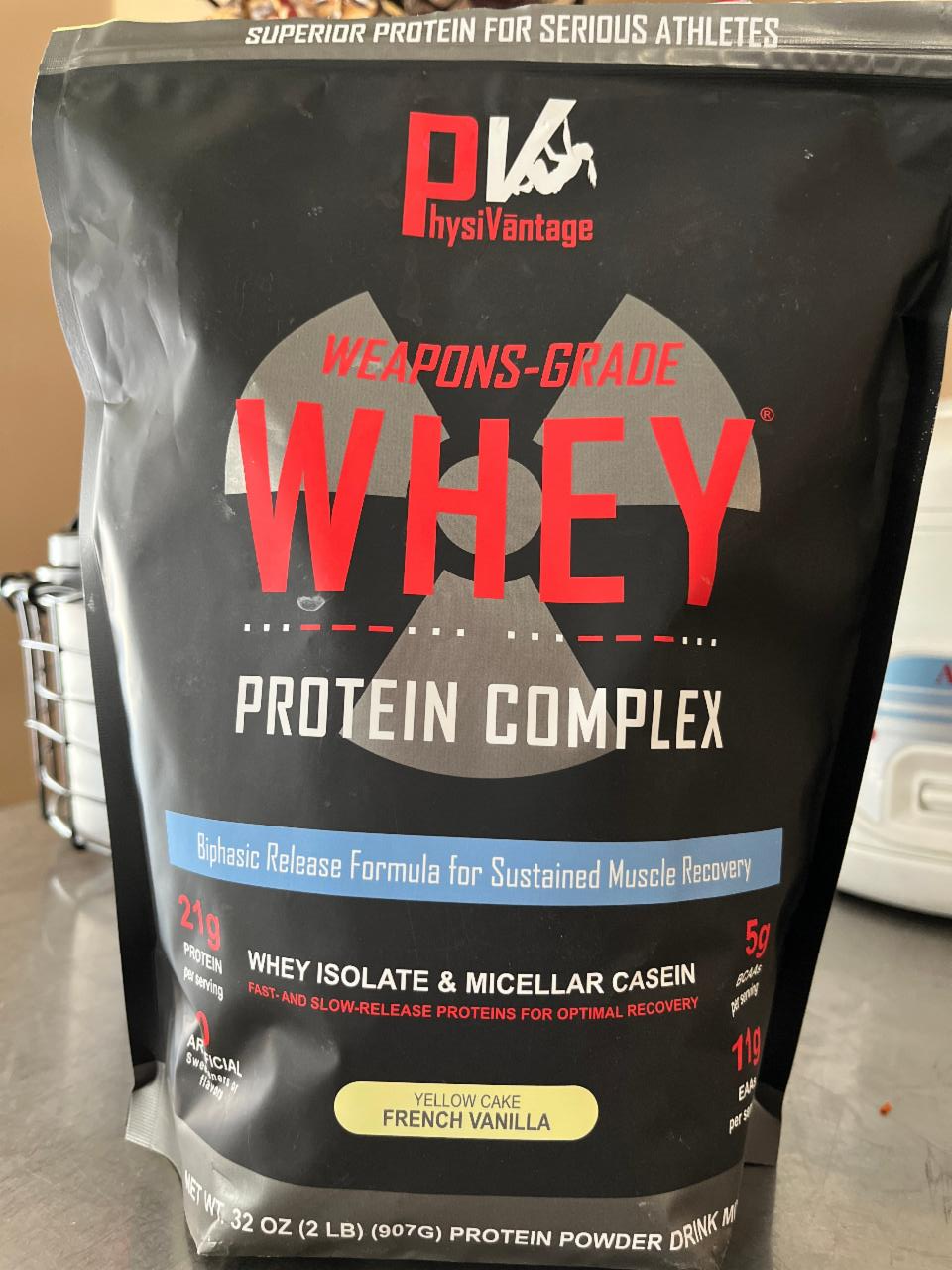 Fotografie - Weapons-Grade Whey Protein Complex Yellow Cake French Vanilla Physi Vantage