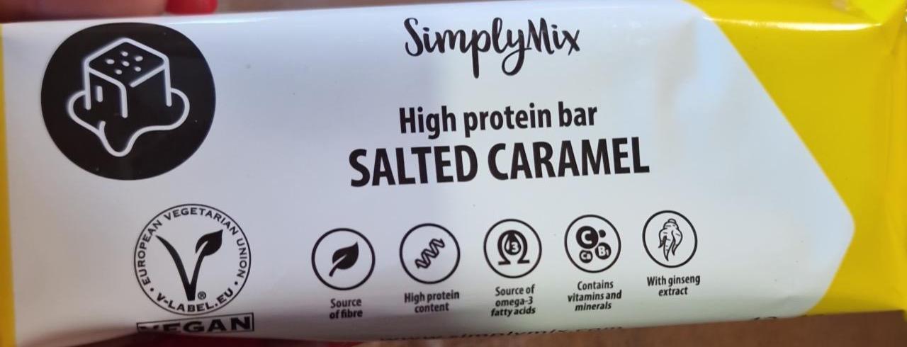 Fotografie - High protein bar Slaný karamel SimplyMix