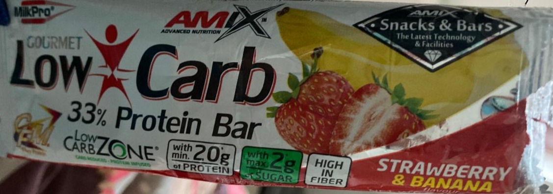 Fotografie - Low-Carb 33% Protein Bar Strawberry-Bannana Amix Nutrition