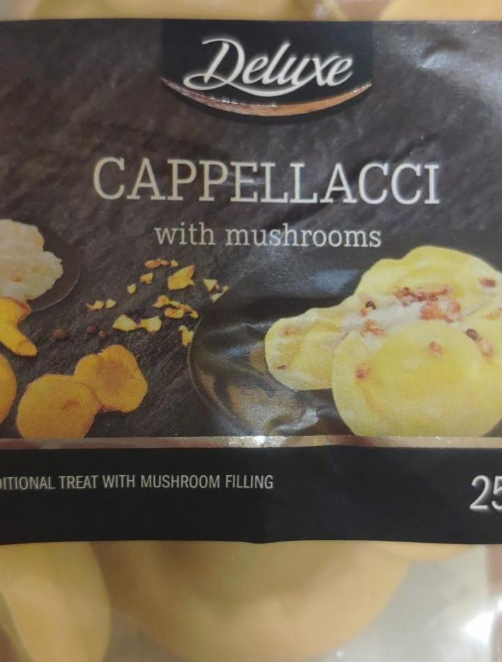 Fotografie - Cappellacci with mushrooms