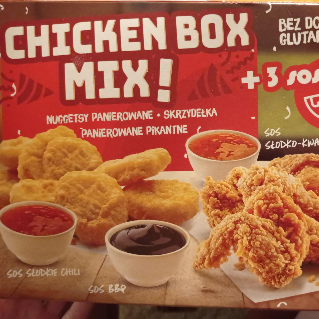 Fotografie - Chicken Box Mix Nuggetsy i Skrzydełka panierowane pikantne
