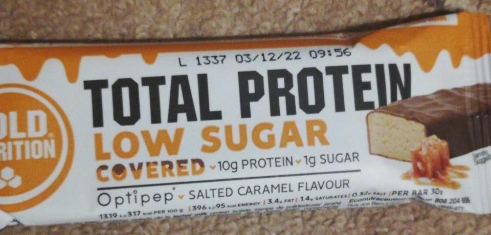 Fotografie - Total Protein Low Sugar Bar Salted Caramel Flavour Gold Nutrition