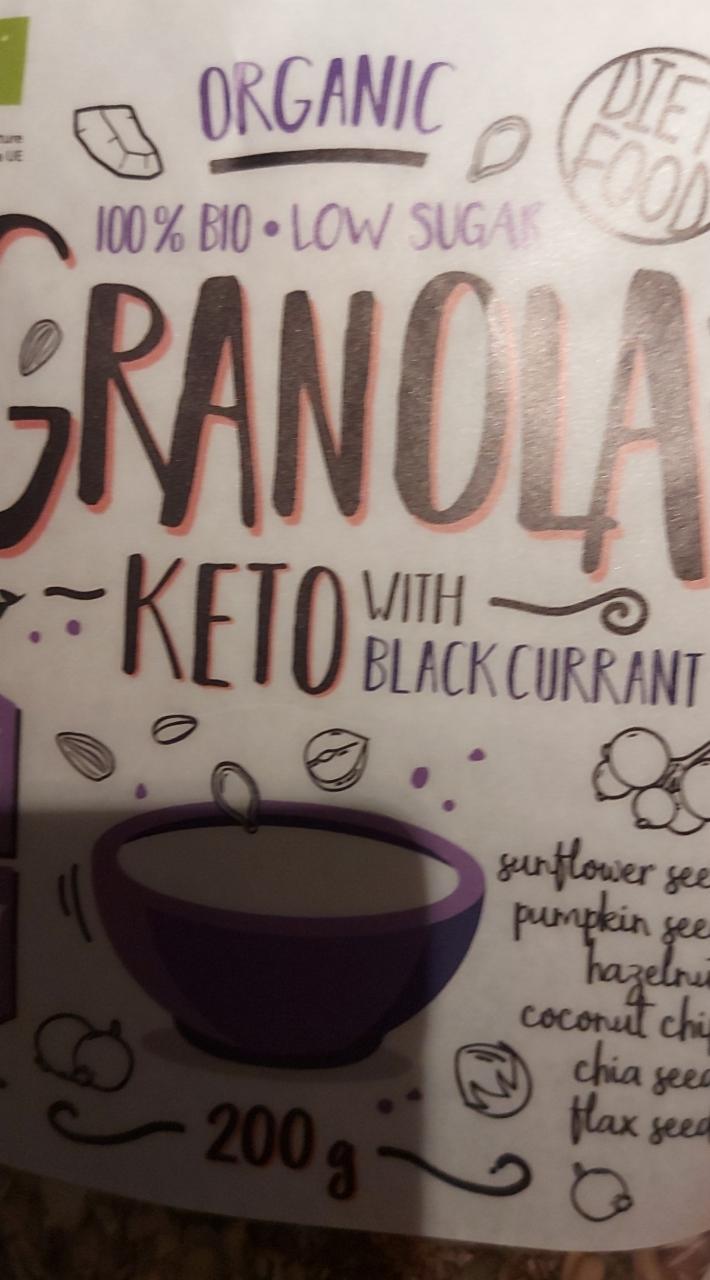 Fotografie - keto granola with black currant