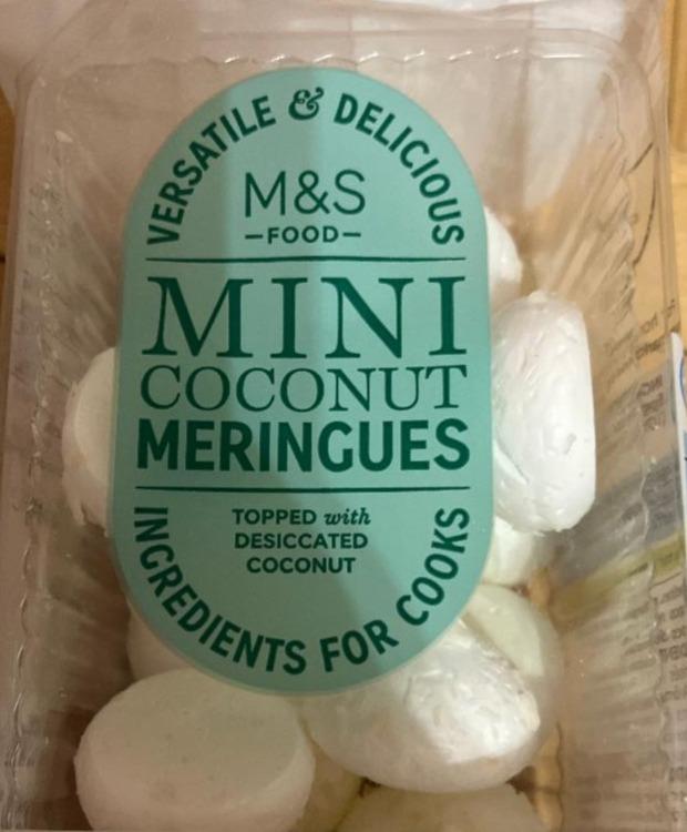Fotografie - MINI coconut meningues M&S Food