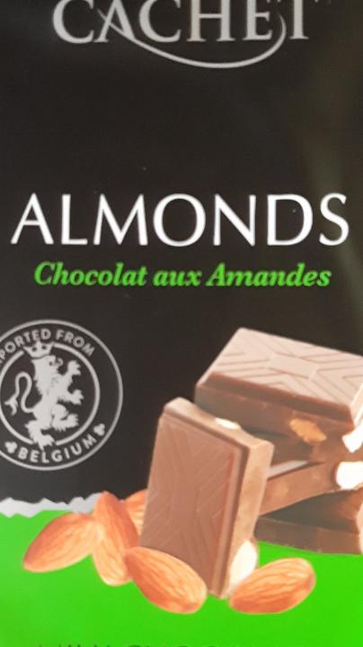 Fotografie - Almonds chocolat aux Amandes Cachet